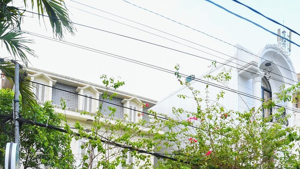 Halaman properti