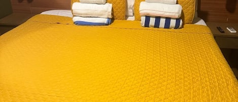 Gemeinsamer Design-Schlafsaal, Nur Frauen