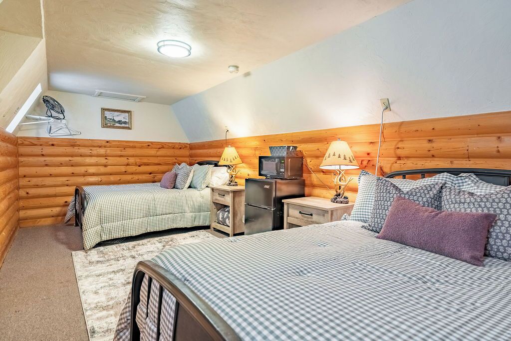 8 bedrooms, iron/ironing board, travel crib, free WiFi