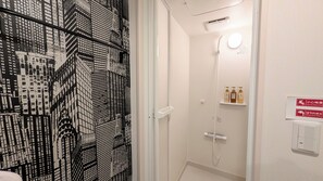 Shower, hair dryer, slippers, towels - The Dream Stays ShinSekai (Osaka)