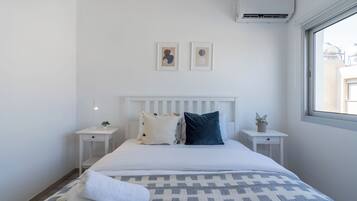 Egyptian cotton sheets, premium bedding, individually decorated