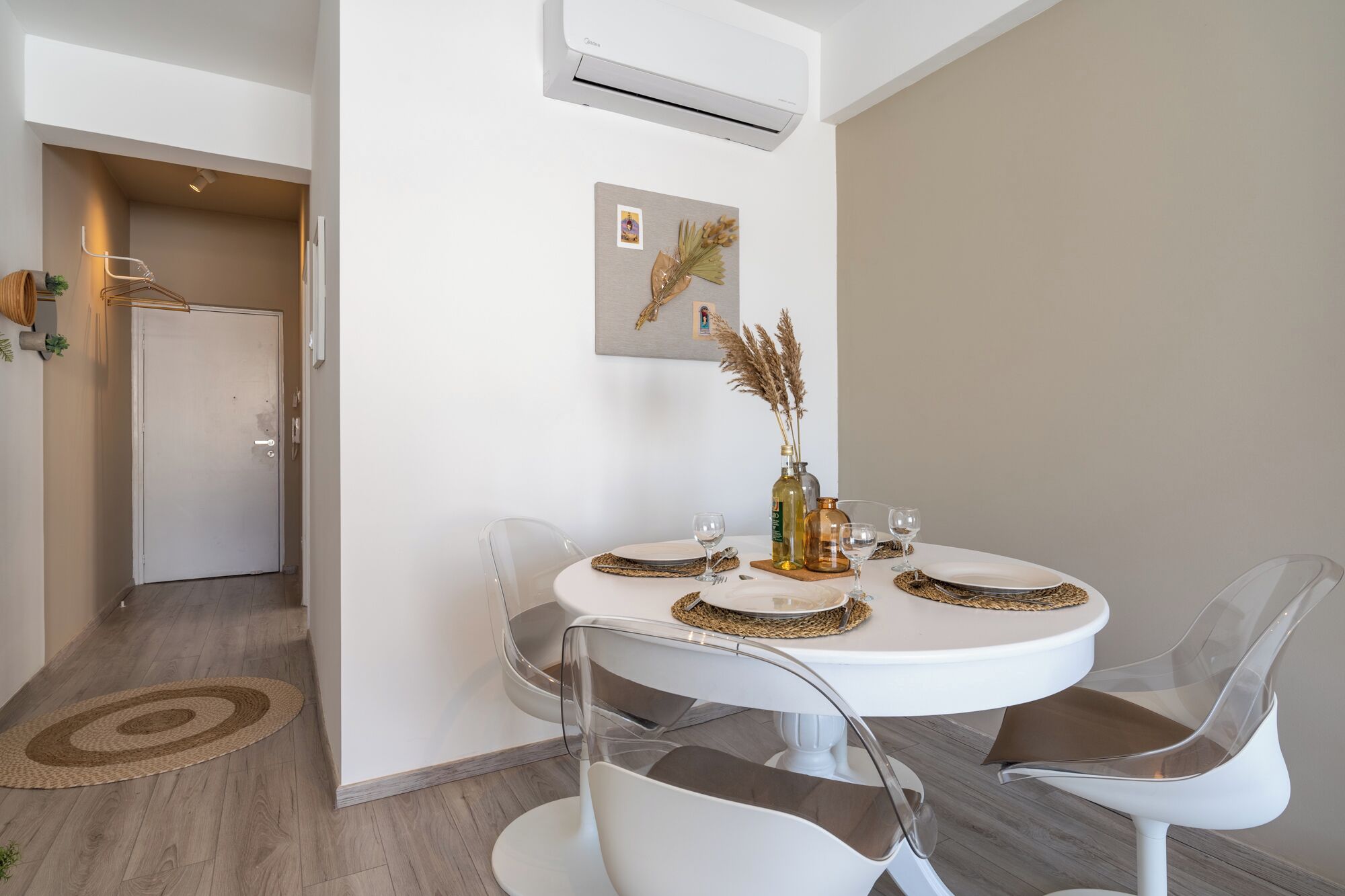 Apartment, 2 Bedrooms, Kitchen, City View | Dining