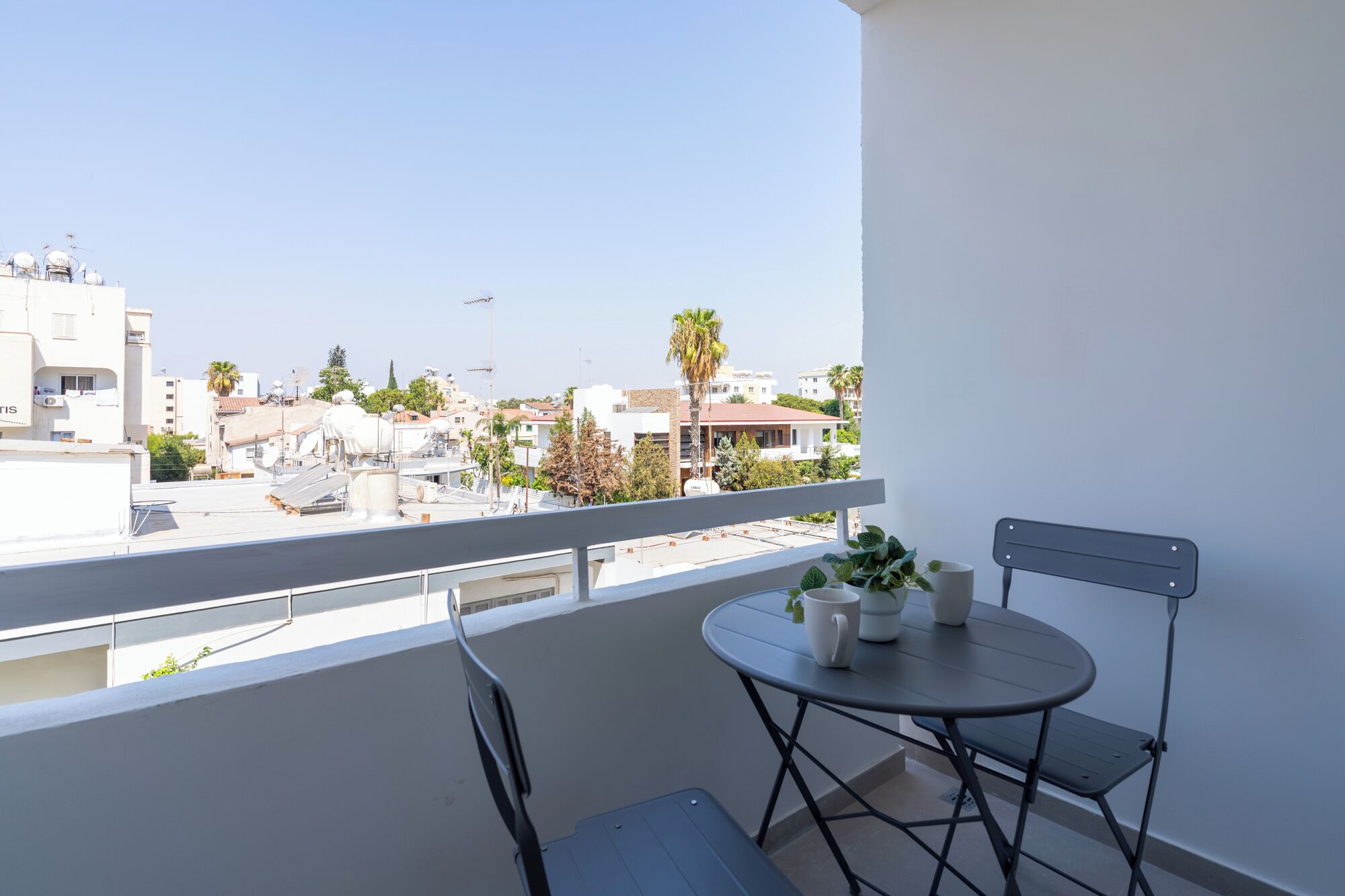 Apartment, 2 Bedrooms, Kitchen, City View | Outdoor dining