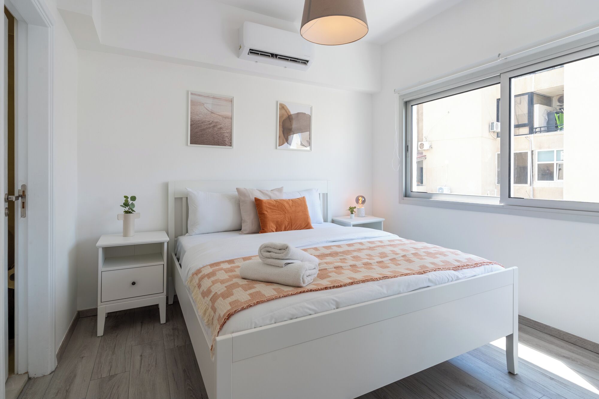 Apartemen, 2 kamar tidur, dapur, pemandangan kota | Seprai katun Mesir, seprai premium, dan didekorasi berbeda-beda