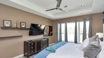 Luxury House, 5 Bedrooms, Private Pool, Lake View