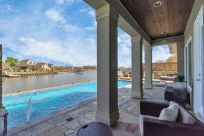Pool - Lakeside (Seabrook)
