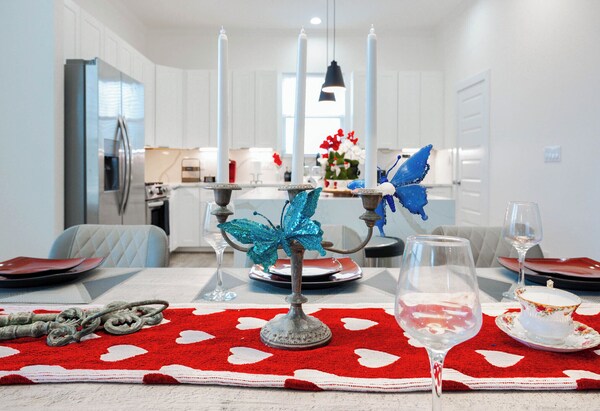Empress Whimsical Retreat - Houston, TX