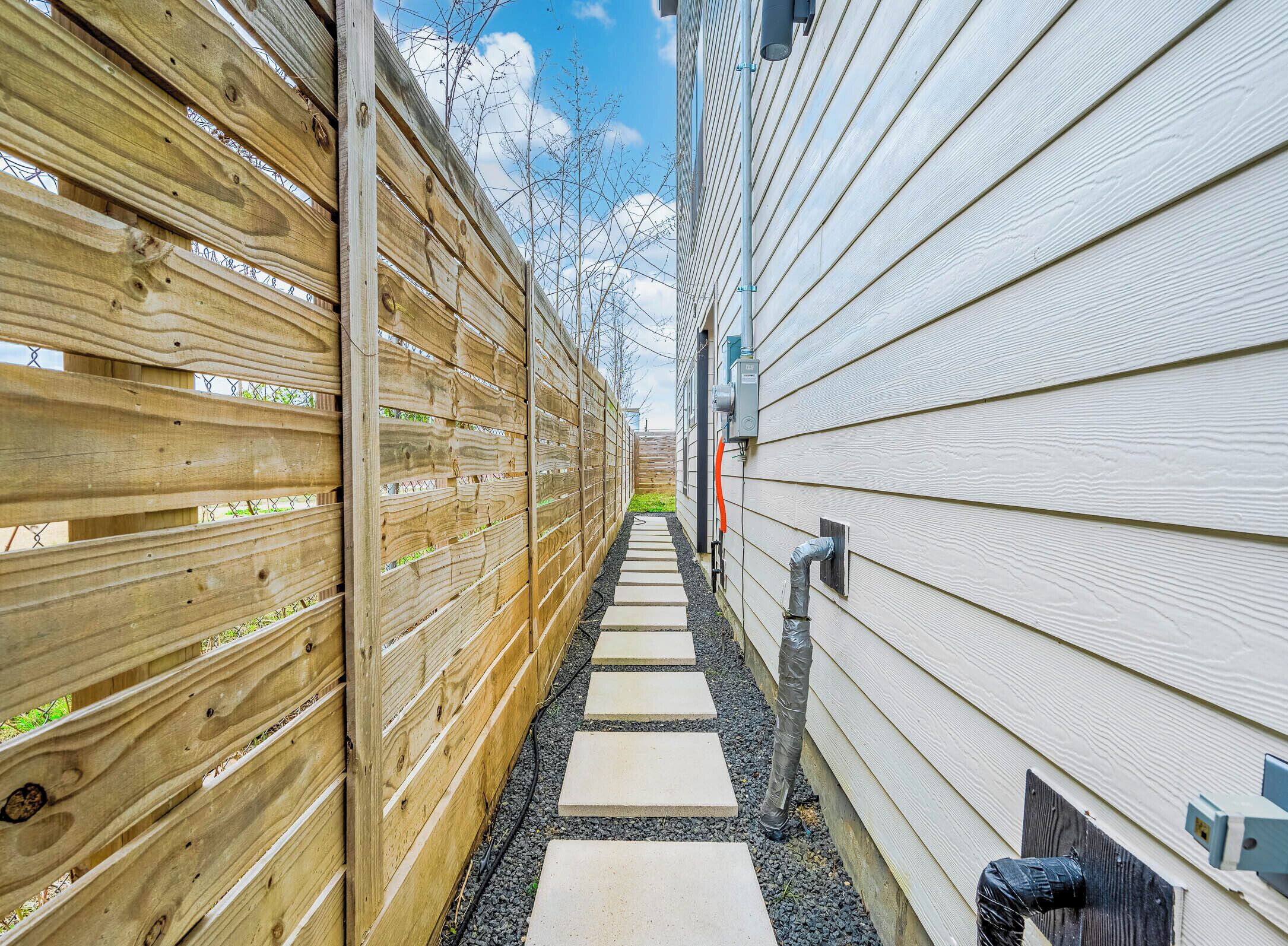 المنطقة المحيطة بالمنشأة