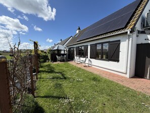 Terrace/patio - Renovated fisherman’s house near Nieuwpoort. (Nieuwpoort)