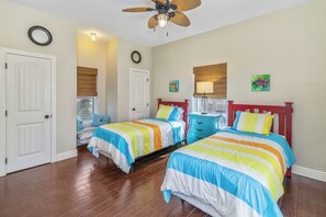 4 bedrooms, WiFi, bed sheets