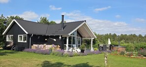 Exterior - Close to water – calm, spa and comfort (Skibby)