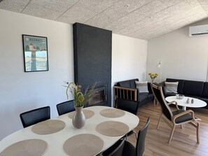 Dining - Lovely holiday home with beautiful views (Sydals)