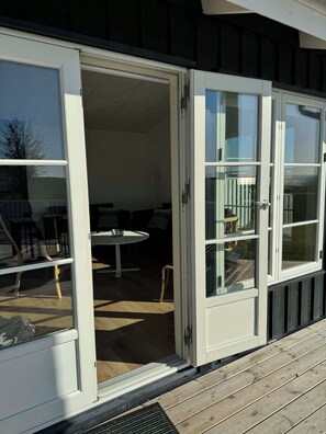 Outdoor dining - Lovely holiday home with beautiful views (Sydals)