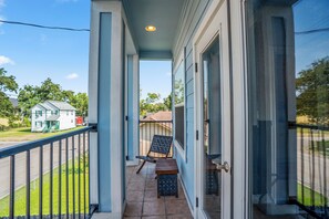 Property grounds - Rogers (Houston)