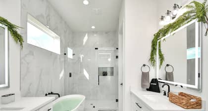 Empress Stylish Retreat