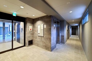Interior - Grants Arita Nipponbashi (Osaka)