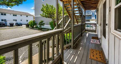 3-Min Walk to Beach & Boardwalk Renovated Downtown OC Condo With Free Parking