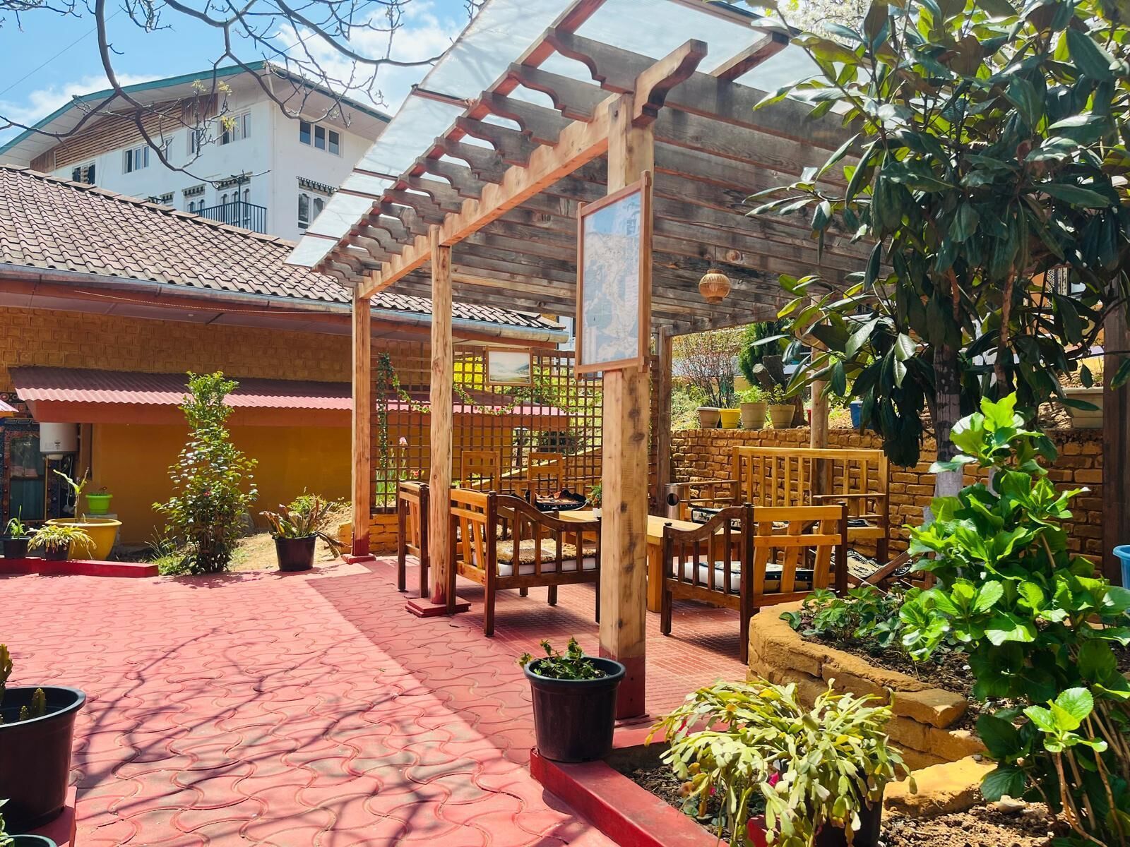 Khu ẩm thực ngoài trời