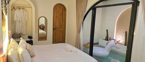 Design Villa, 1 King Bed, Private Bathroom | Interior