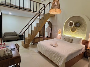 Family Villa, Private Pool | Desk, laptop workspace, iron/ironing board, free WiFi - Numar Villas Jogja (Depok)