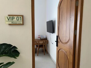 Design Villa, 1 King Bed, Private Bathroom - Numar Villas Jogja (Sleman)