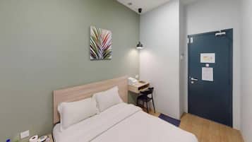 Standard Double Room | Free WiFi, bed sheets
