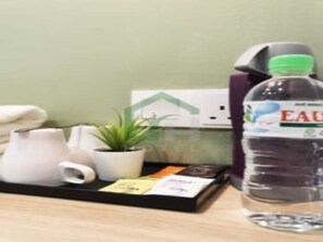 Coffee and/or coffee maker - Hotel O Green Home Hotel (Sepang)