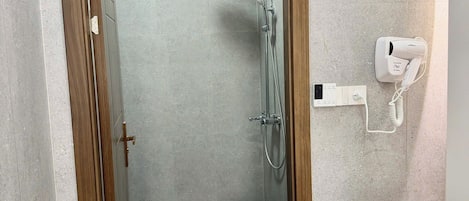 Superior Double Room, City View | Bathroom
