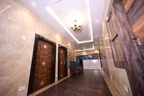 Interior - Hotel Venkatesh (Varanasi)