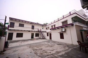 Exterior - Hotel Venkatesh (Varanasi)