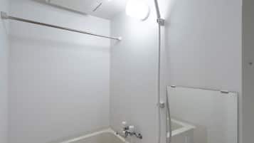 Free toiletries, hair dryer, towels, shampoo