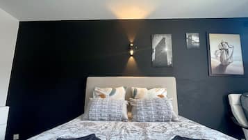 4 chambres, fer et planche à repasser, Wi-Fi gratuit, draps fournis
