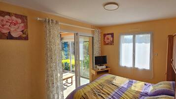 5 bedrooms, Internet, bed sheets