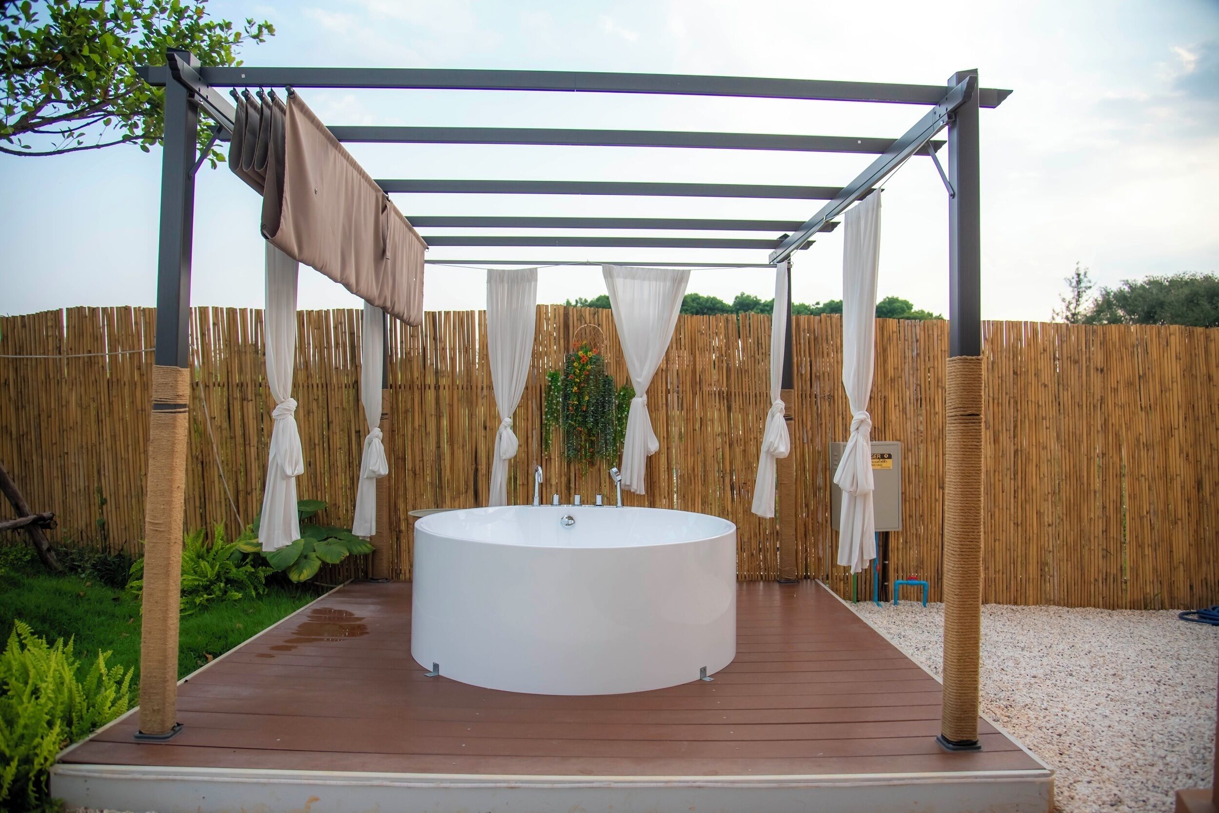 Habitación de luna de miel | Baño | Secadora de cabello, toallas, jabón, shampoo 