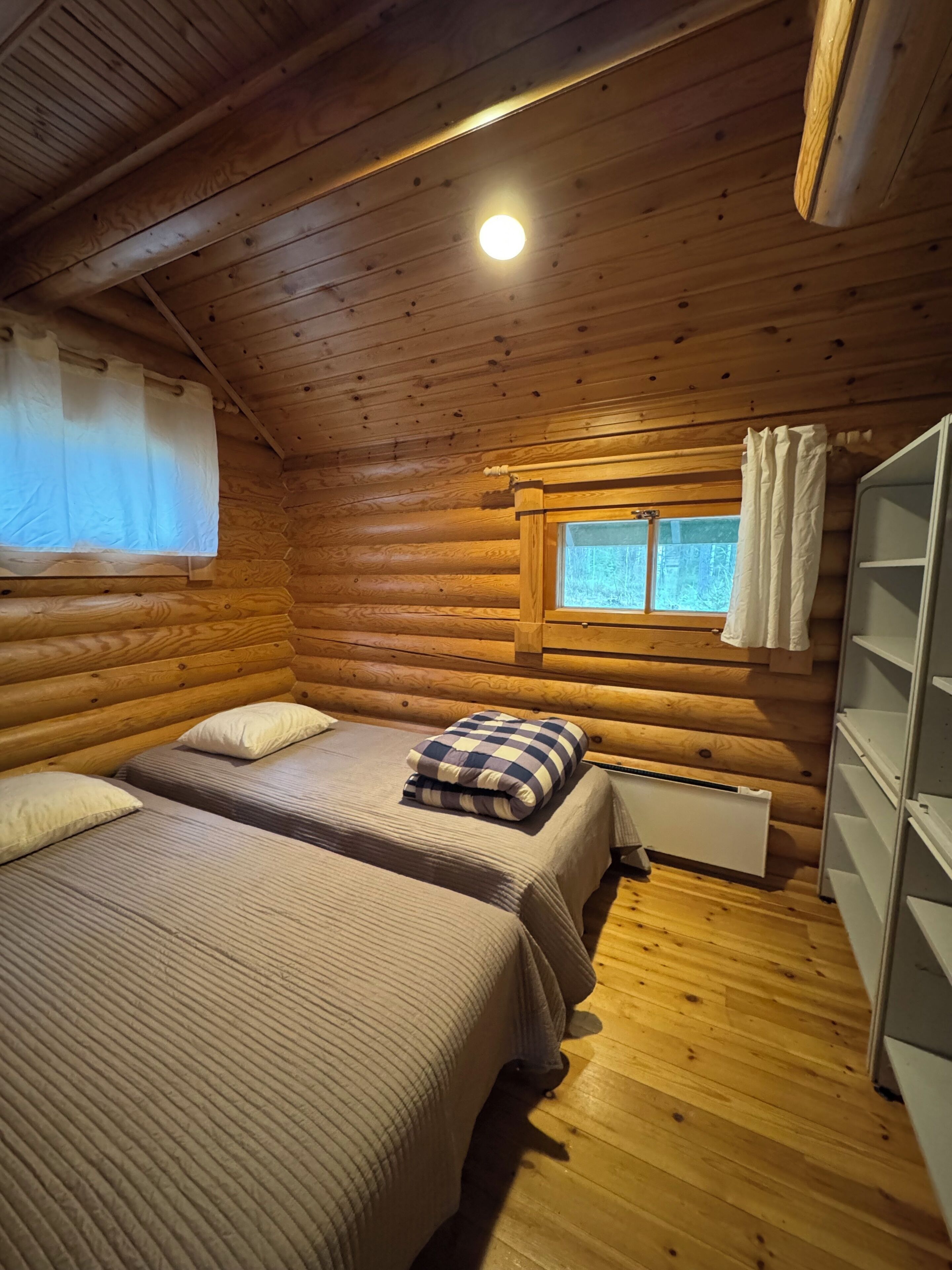 Ferienhütte, Seeblick