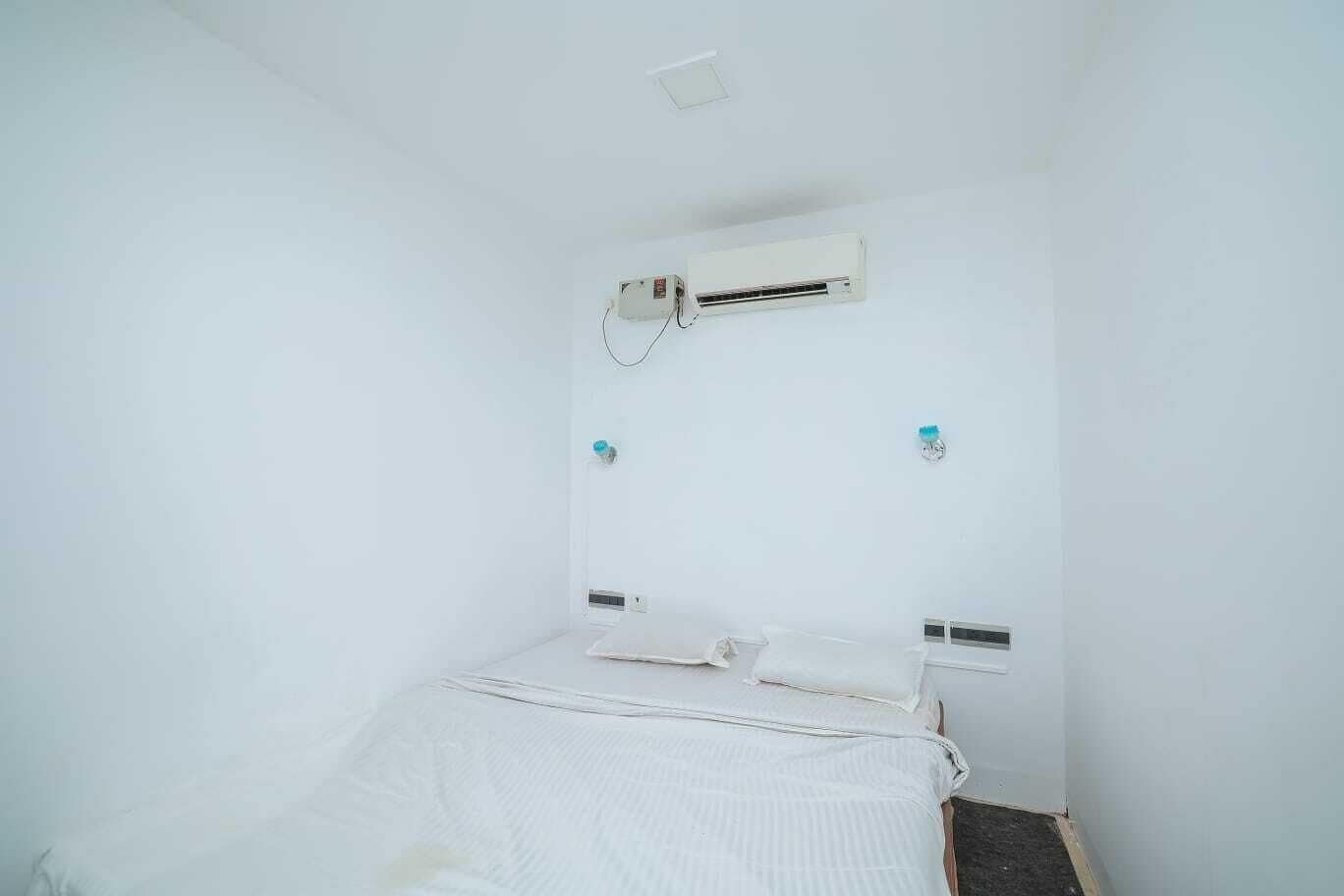 Standaard kamer | Een bureau, gratis wifi, beddengoed