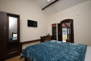 Room - Whispering Hills (Ooty)