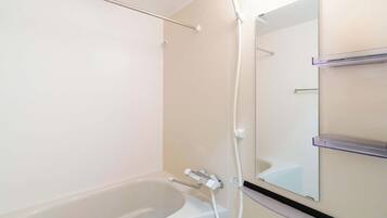 Apartment(g04), Non Smoking | Bathroom | Free toiletries, hair dryer, towels, shampoo
