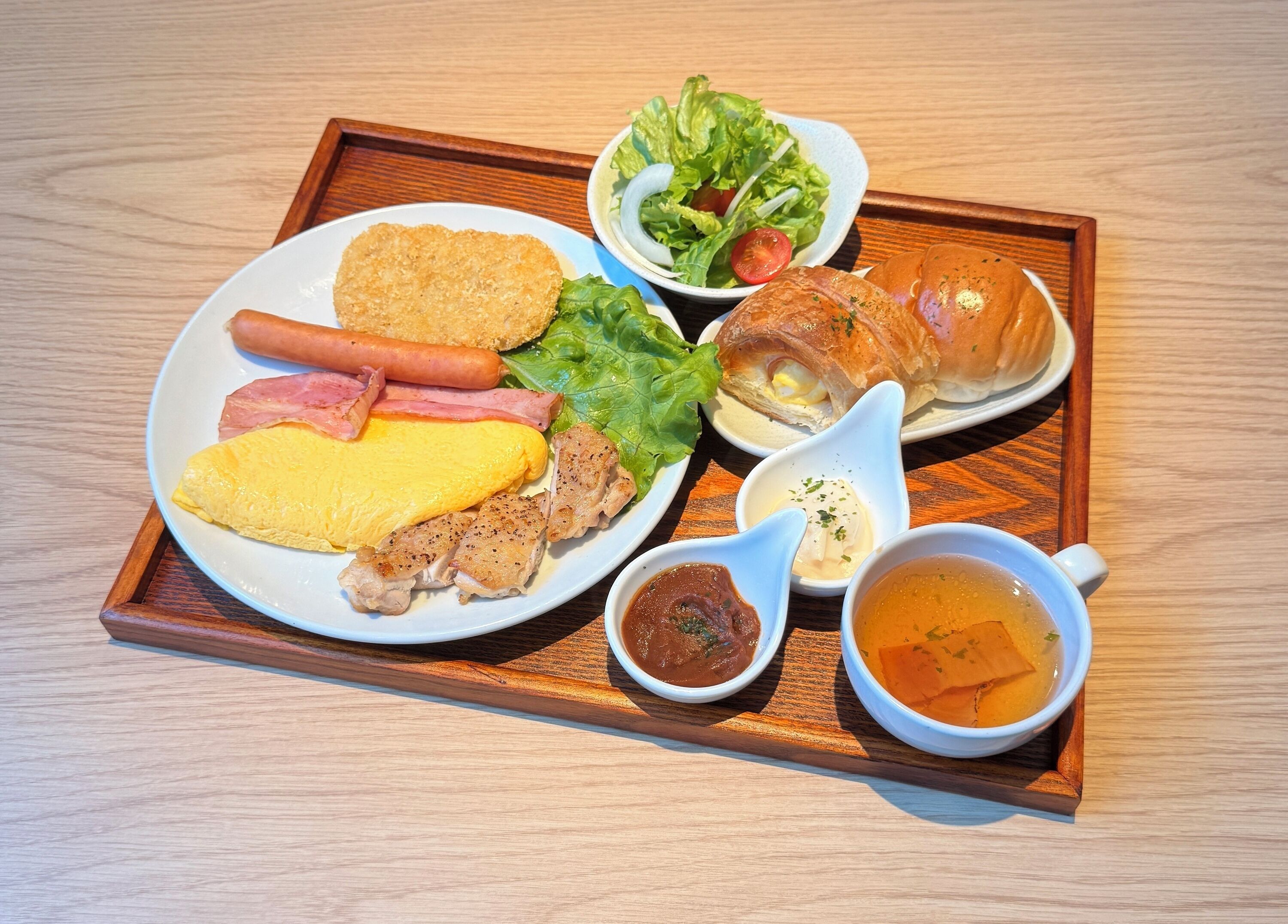 Daily cooked-to-order breakfast for a fee