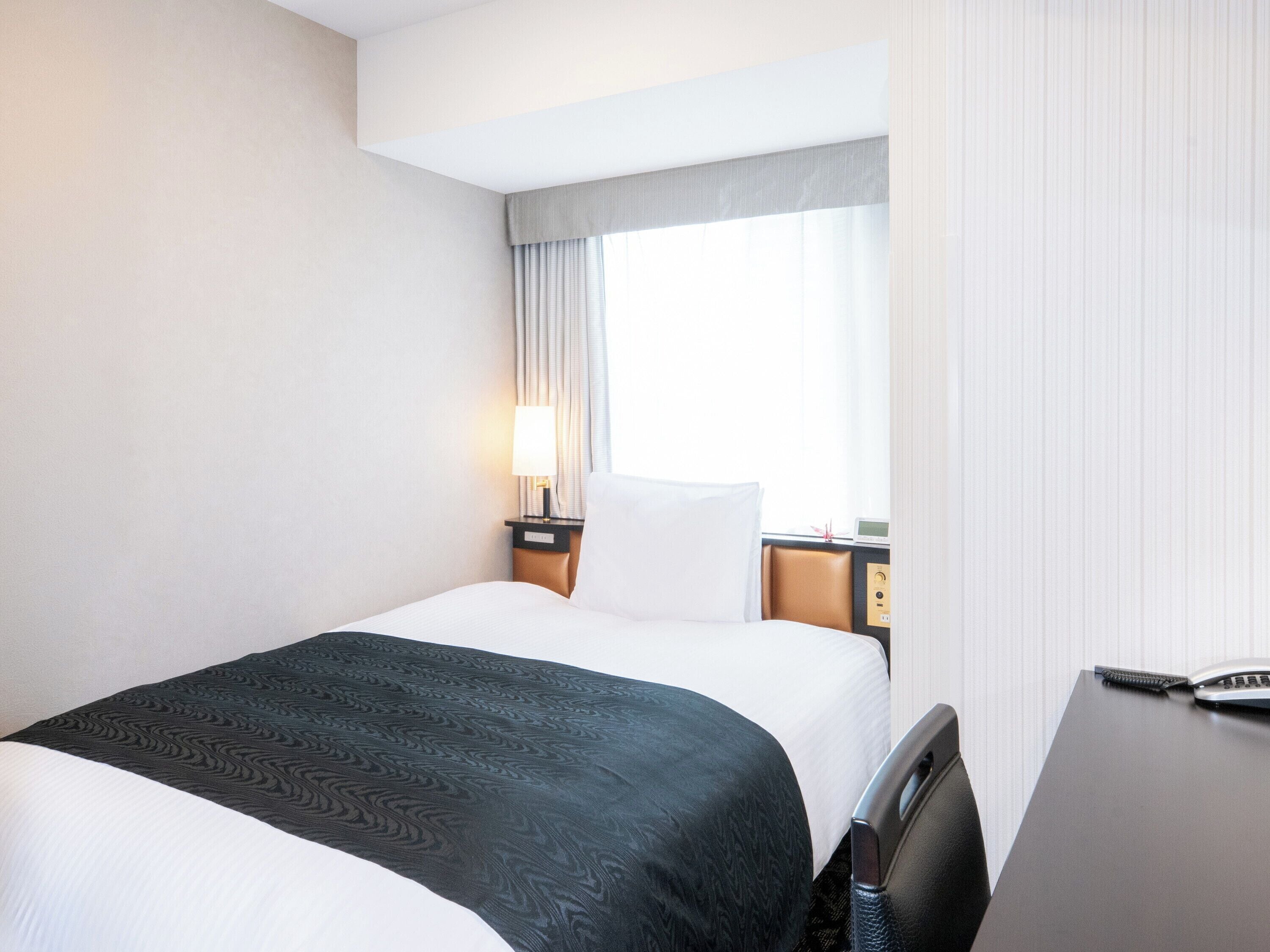 Chambre simple Standard, non-fumeur (for 1 Adult) | Couette en duvet, bureau, espace de travail pour ordinateurs portables