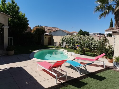 Jolie villa pour 6 personnes avec piscine