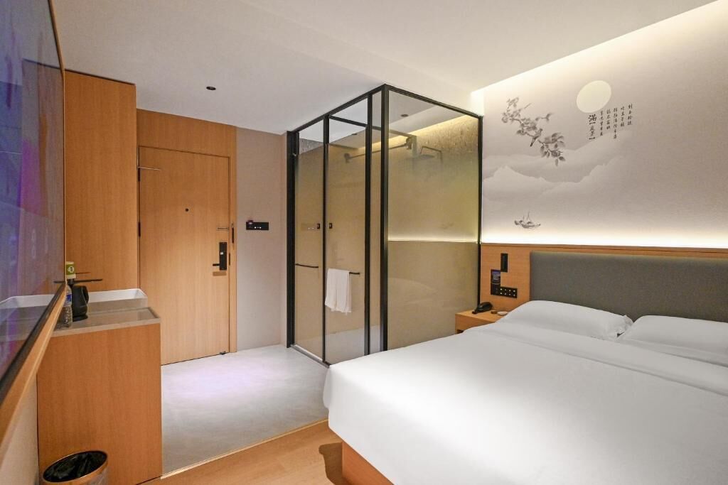 Studio Klasik, pemandangan kota