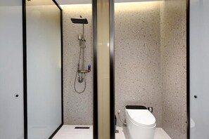 Classic Studio, City View | Bilik Mandi