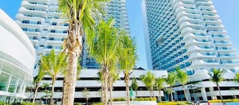 Cozy Studio Condo With Resort Amenities in San Fernando