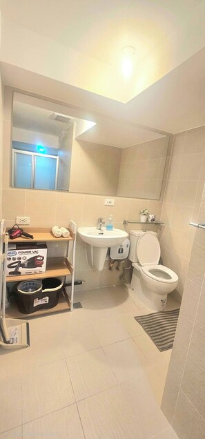 Apartment, 1 Schlafzimmer, barrierefrei, Terrasse | Badezimmer