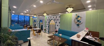 Hotel Highway Retreat