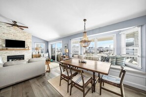 Smart TV, fireplace, books - Steps to the Beach / Ocean Views, Sunset Deck, 3BR 2BA Getaway (Ocean City)