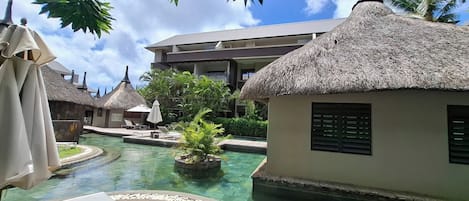 Piscine extérieure