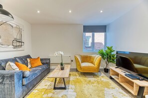 Living area - Charles House by Guestz (Preston)
