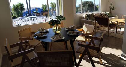 Serene 3-bedroom bungalow in Seaside perfect for relaxing getaways